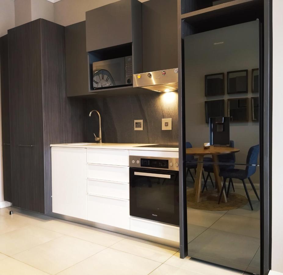 Menlyn - Sapphire Gold Apartment Pretoria